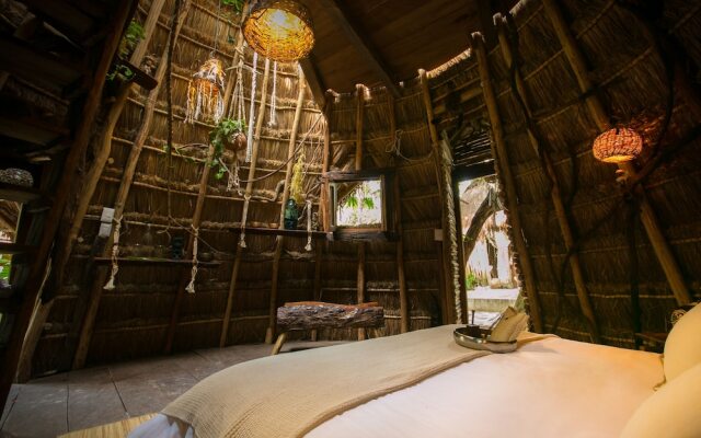 Ikal Hotel Tulum