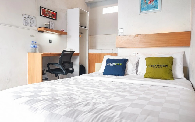Urbanview Hotel Syariah @ Waskita Residence Telanaipura – Guest Rooms – Jambi