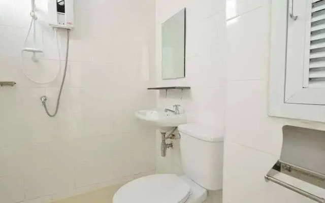 42 Place Service Apartment
