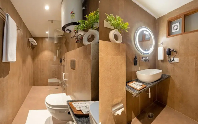 Saltstayz Premier - Paschim Vihar