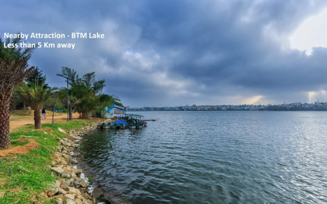 OYO 11915 Varcity Park