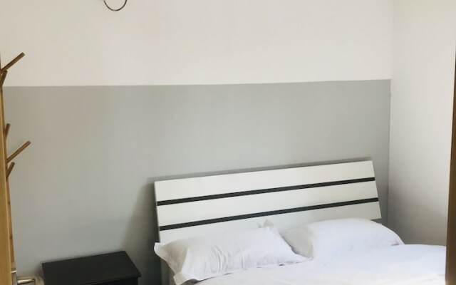 Shenzhen Soho Service Apartment