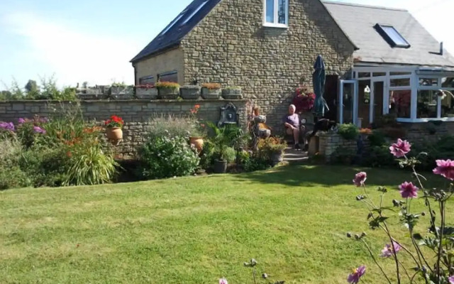 Avon Lodge