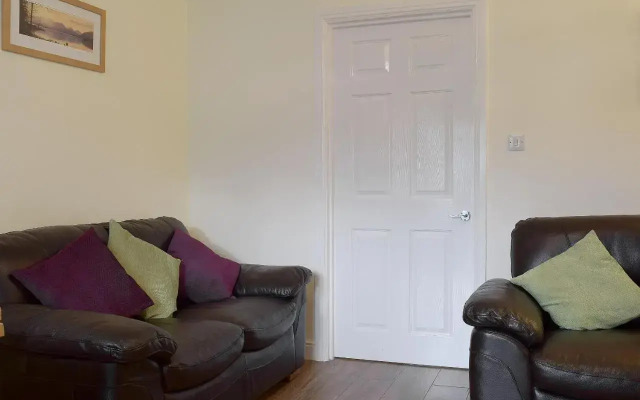 18 Elm Court