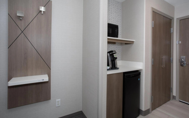 Holiday Inn Express & Suites Grand Junction by IHG