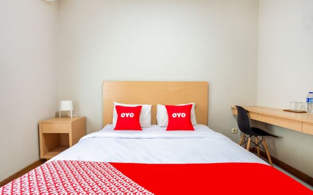 OYO 3819 Hotel Winotosastro