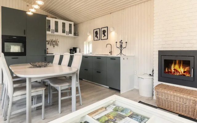 Middelfart Holiday Home- Nearby Waterpark Access