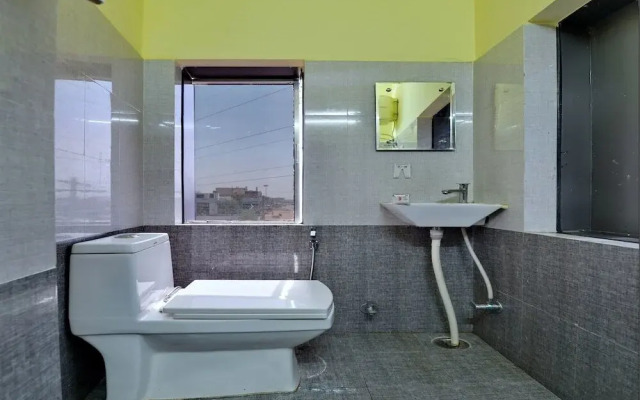 Primrose Residency by OYO Rooms