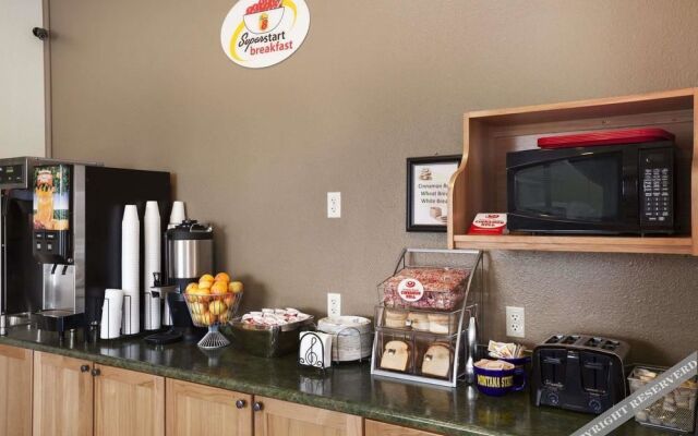 Super 8 Bozeman