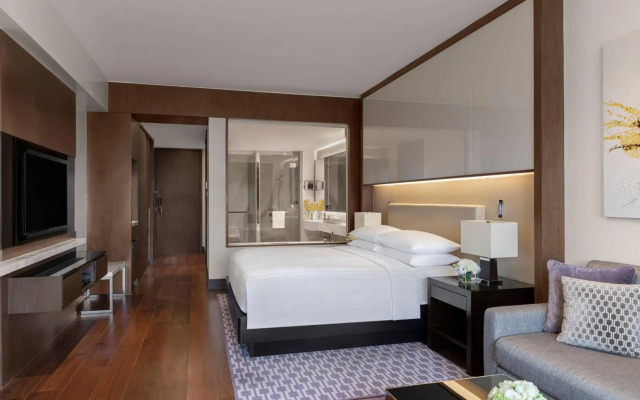 Manila Marriott Hotel at Newport World Resorts