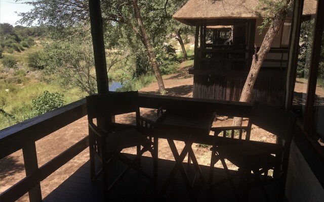 Mbbavala Lodge