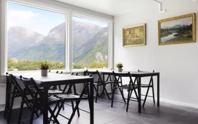 Trolltunga Guesthouse