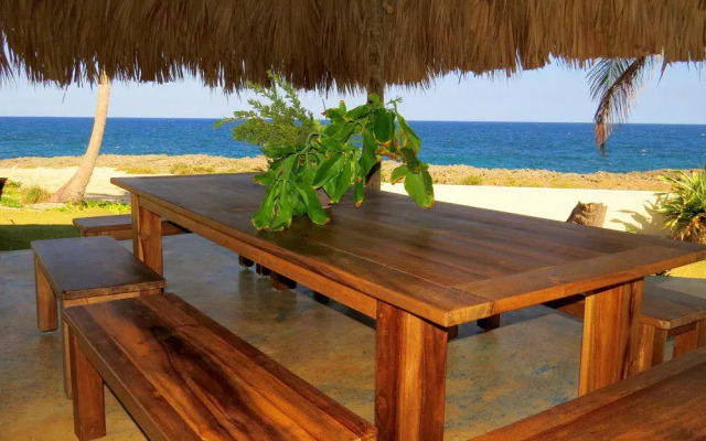 Villa Punta Coral