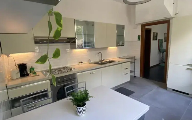 Villa Olivella in Sale Marasino