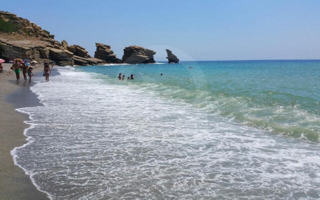 Villa George Sea View With Pool - Triopetra