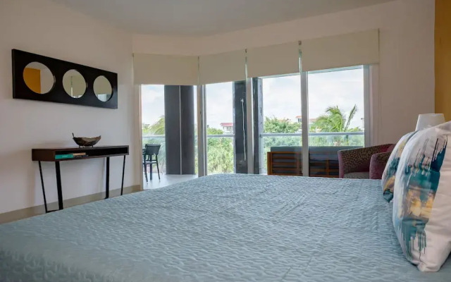 Mareazul 2 Bedroom Condo