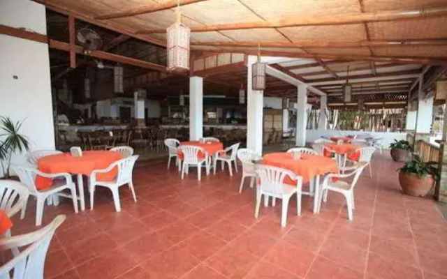 Aura Dive Resort