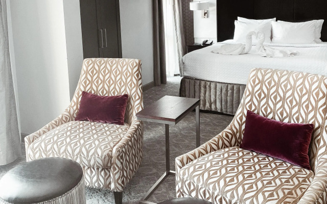 Crowne Plaza Chicago SW - Burr Ridge by IHG