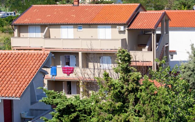 Apartments Sanic 518