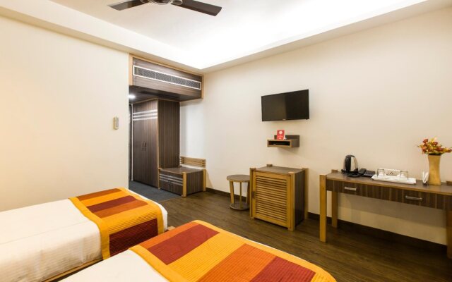 Capital O 7589 Hotel Aditya Inn