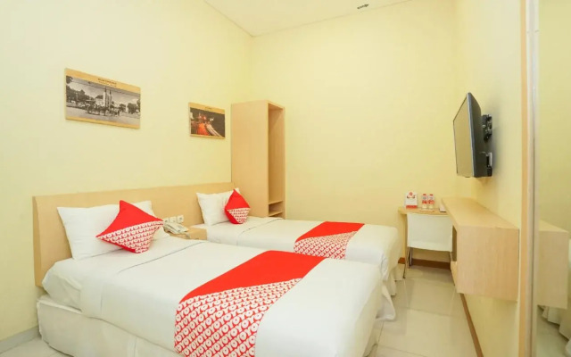 OYO 272 M Suite Homestay