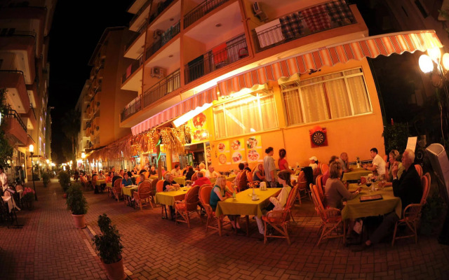 Kleopatra Bebek Hotel