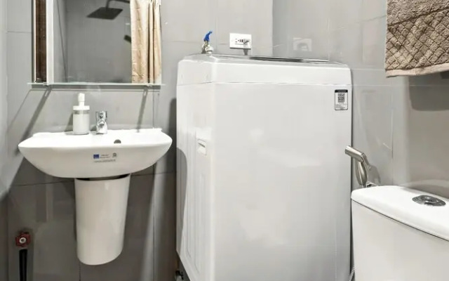 Room-makati 1BR With Skyline View at Air