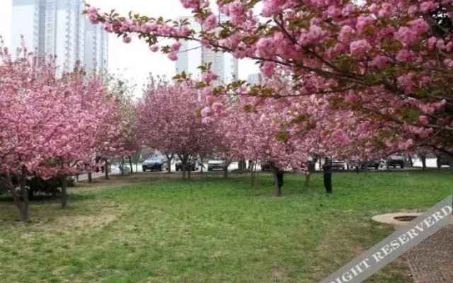 Xi'an Small Times Theme Hotel (Chang'an Campus Vanke City, Normal University)