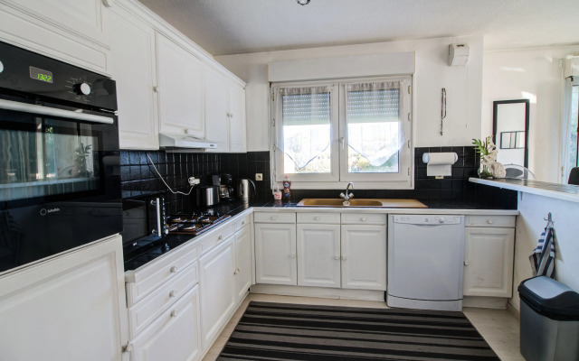 DESIGN APARTMENT Near GENEVA