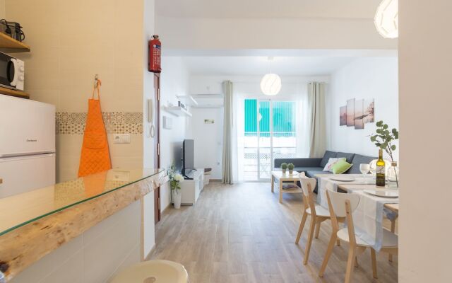 Malagasuite Front Beach Fuengirola