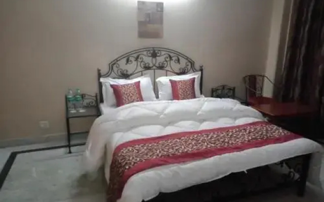 Pamposh Guest House Gurgaon