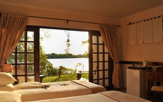 Victoria Falls Waterfront