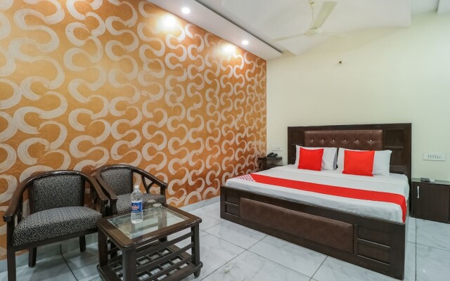 Victoria Crossroads by OYO Rooms
