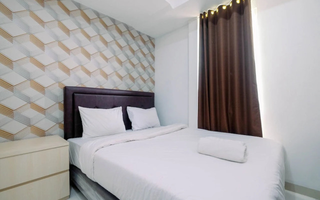 Relaxing Studio Apartment at Azalea Suites Cikarang