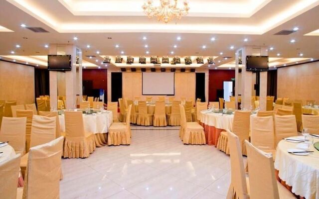 Wuhan Newport International Hotel