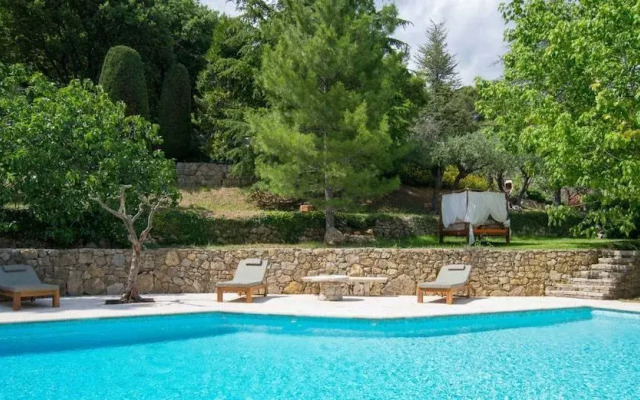 Le Castellaras