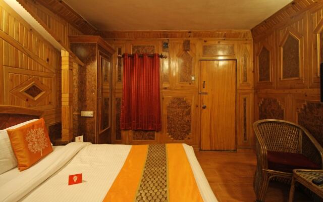 OYO 5227 Hotel New Bharat