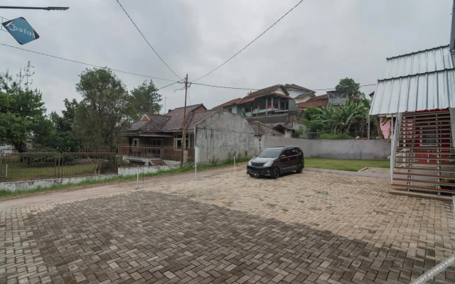 RedDoorz near Lembang Park & Zoo