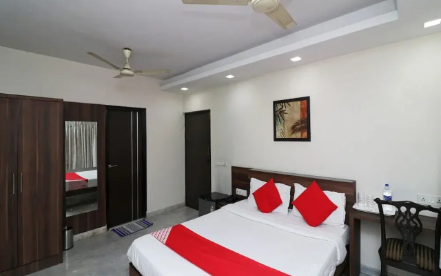 Oyo 36083 The Guest House