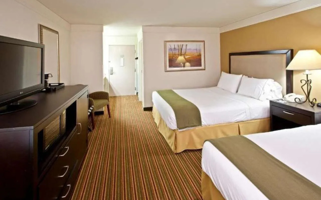 Holiday Inn Express Litchfield