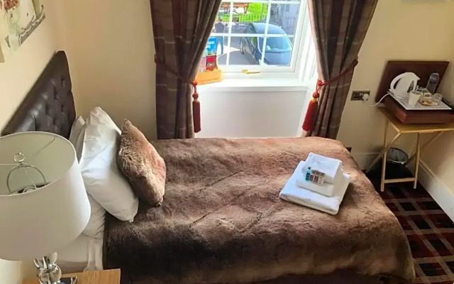 Haughton Arms Hotel