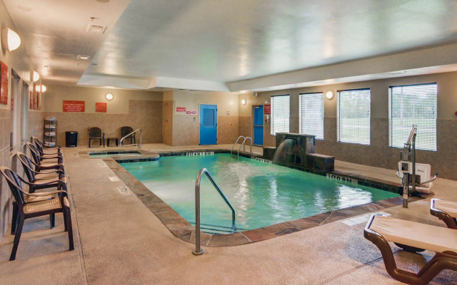 Motel 6 Fort Worth, TX – I-35 & I-20