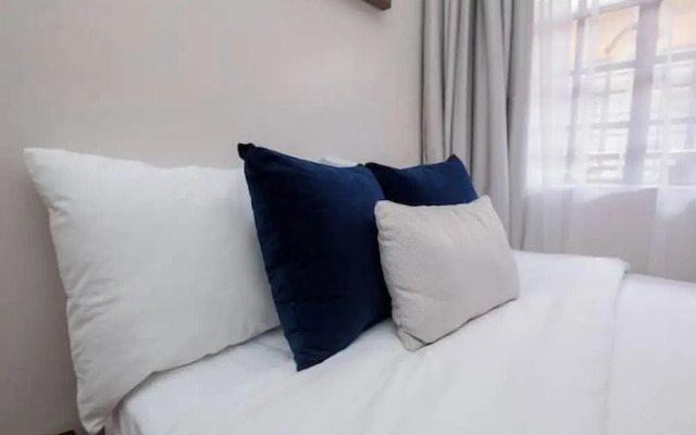 Lux Suites Bida Furnished Apartments