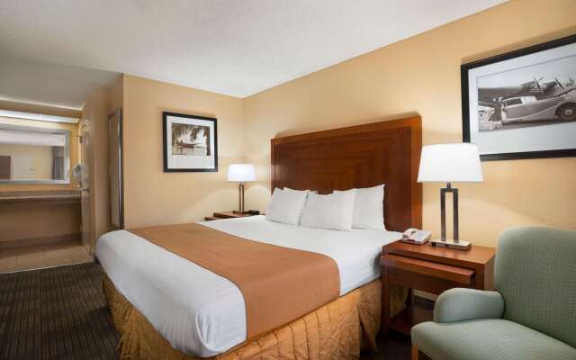 Days Inn by Wyndham Jacksonville Airport