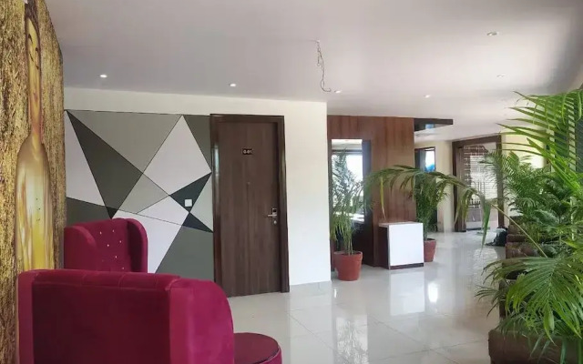 Rajlaxmi Hotel