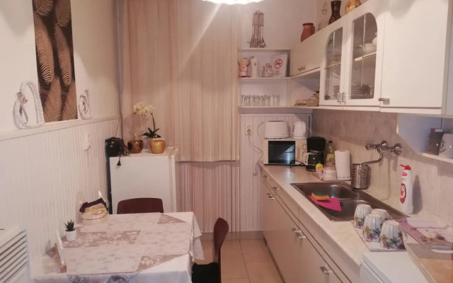Heni Apartman