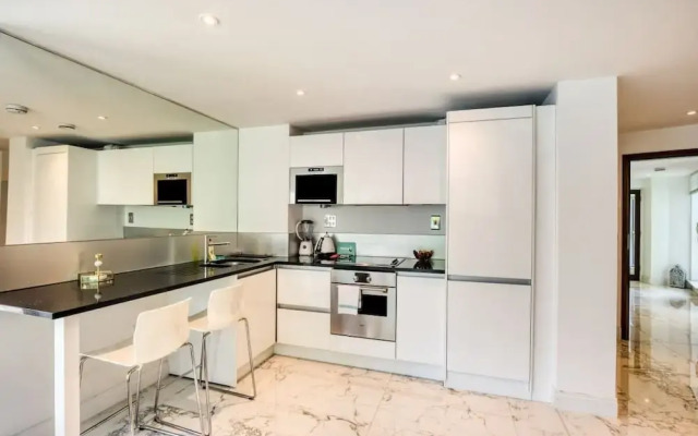 Stylish 1bdr Apt W/balcony, Near Victoria Station