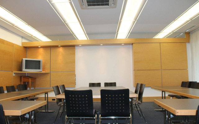 Enjoy Hotel am Studio