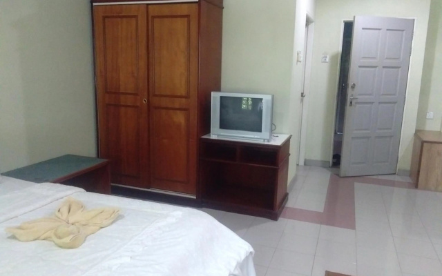 Arwana Inn – Guest Rooms – Pasir Puteh