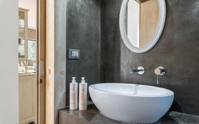 Villa Aura d'Olivo con piscina by Wonderful Italy